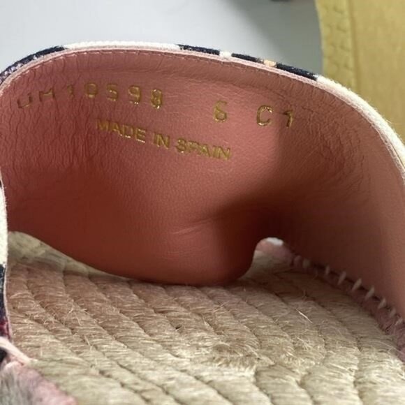 New Authentic FERRAGAMO Cabrera Espadrille Slide Sandal (Women) - Picture 5 of 16